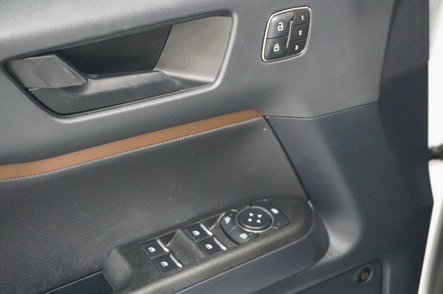 Used 2023  Ford Outer Banks image 15