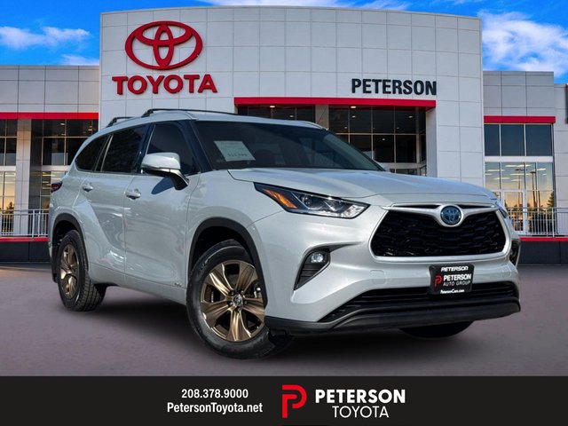 2022 Toyota Highlander Hybrid Bronze Edition