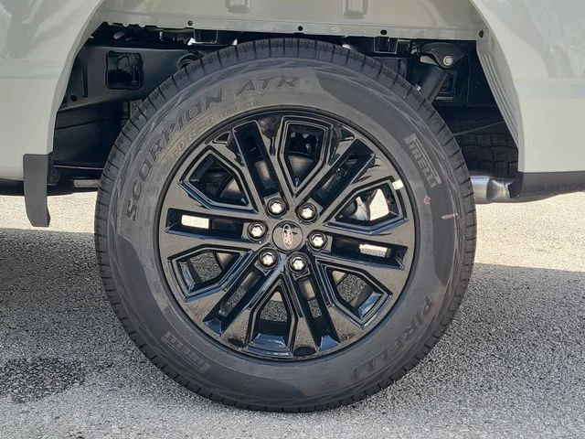 New 2026 Avalanche Ford XLT image 8