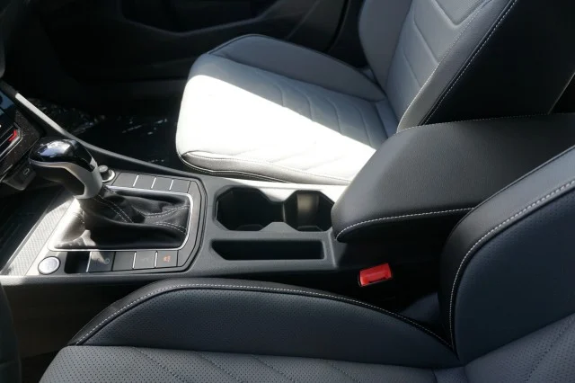 New 2026 Platinum Gray Metallic Volkswagen SEL image 28
