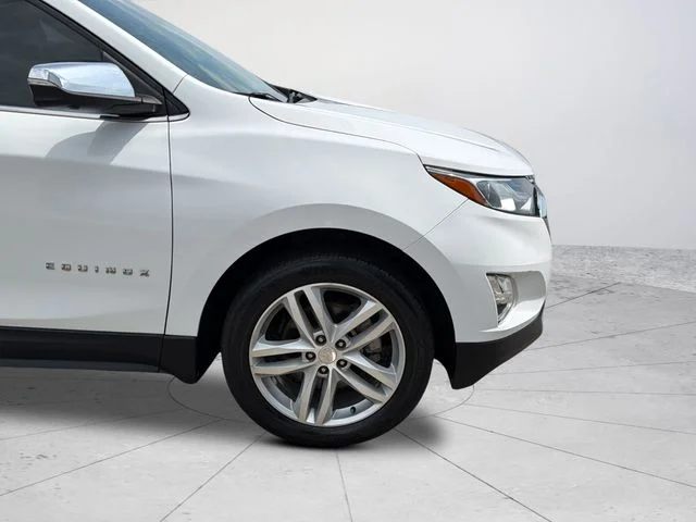 Used 2019 White Chevrolet Premier image 33