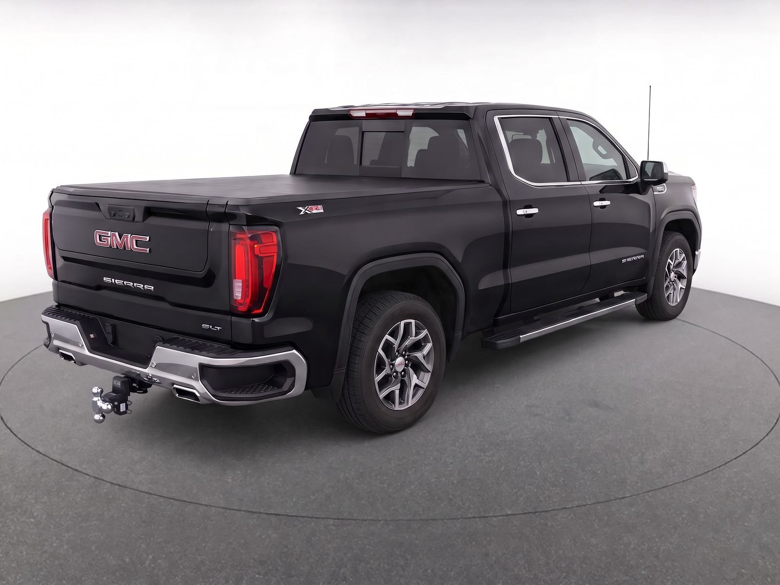 Used 2026 Onyx Black GMC SLT image 3