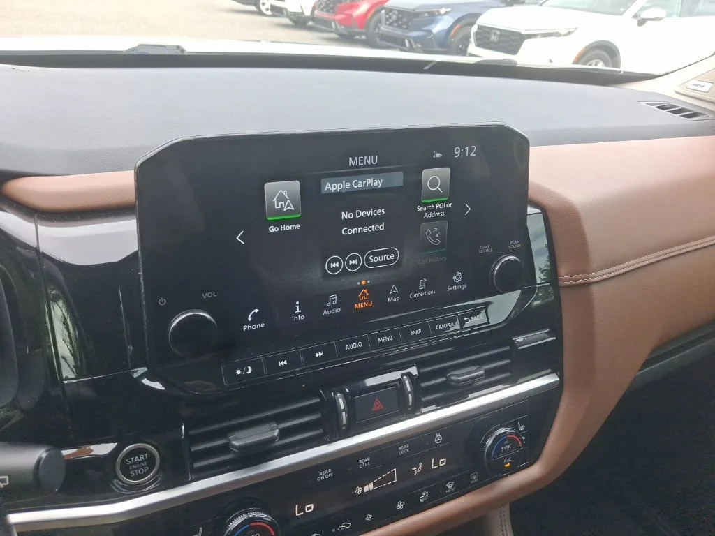 Used 2022 Silver Nissan Platinum image 32