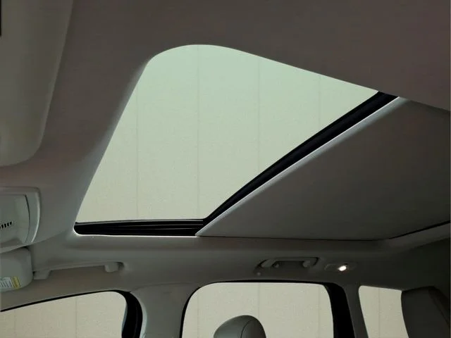 Used 2018 Gray Ford Titanium image 17
