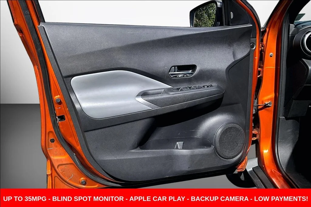 Used 2023 Orange Nissan SR image 23