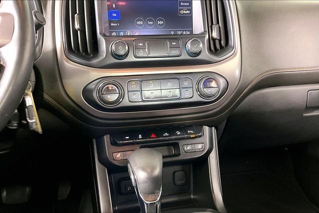 Used 2022 White GMC AT4 w/Leather image 9