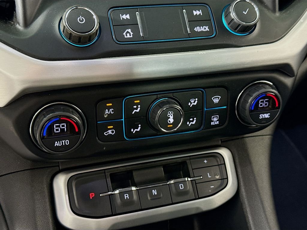 Used 2021 Summit White GMC SLE image 18