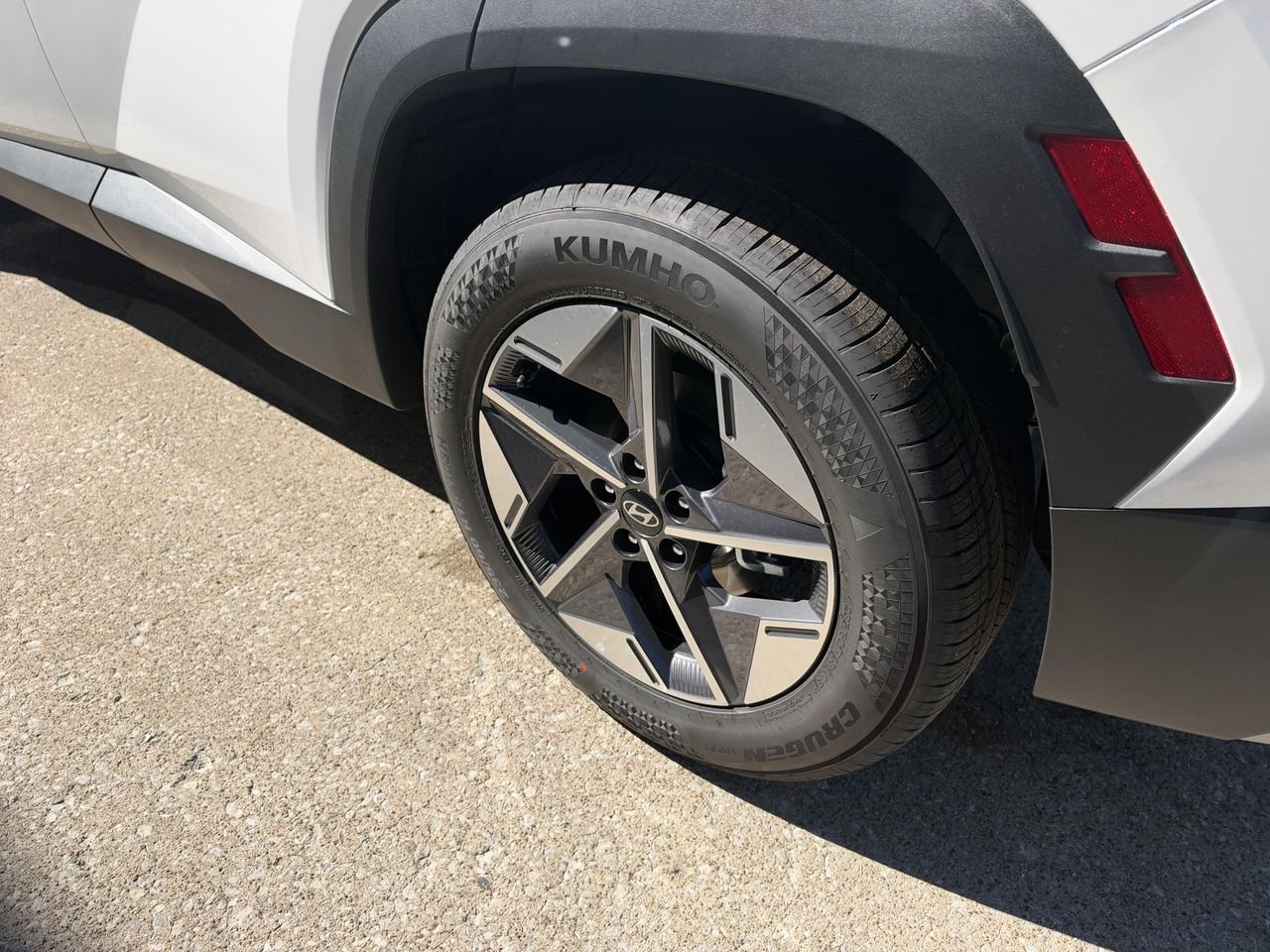 New 2026 White Pearl Hyundai SEL AWD image 14
