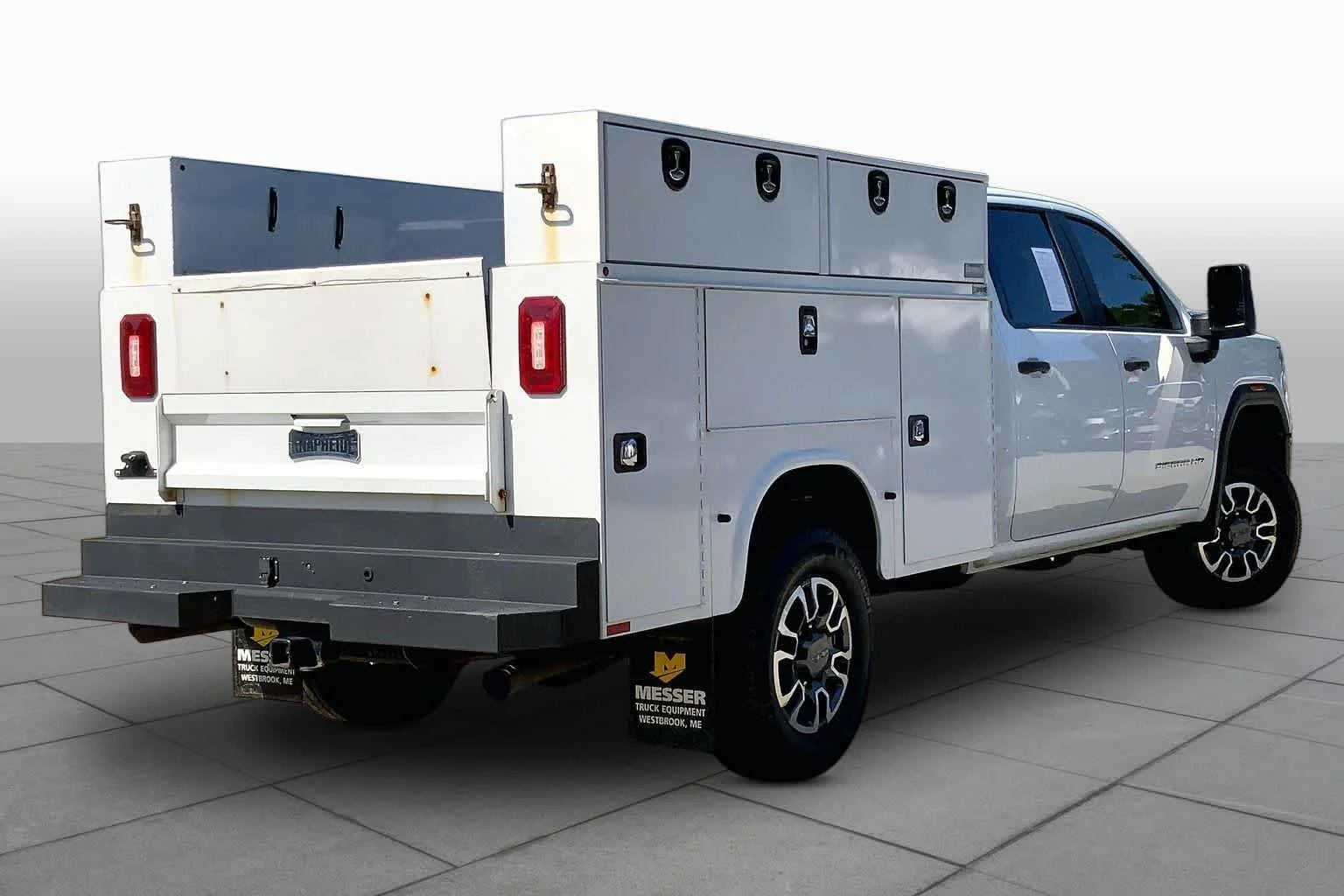 Used 2024 Summit White GMC Pro image 13