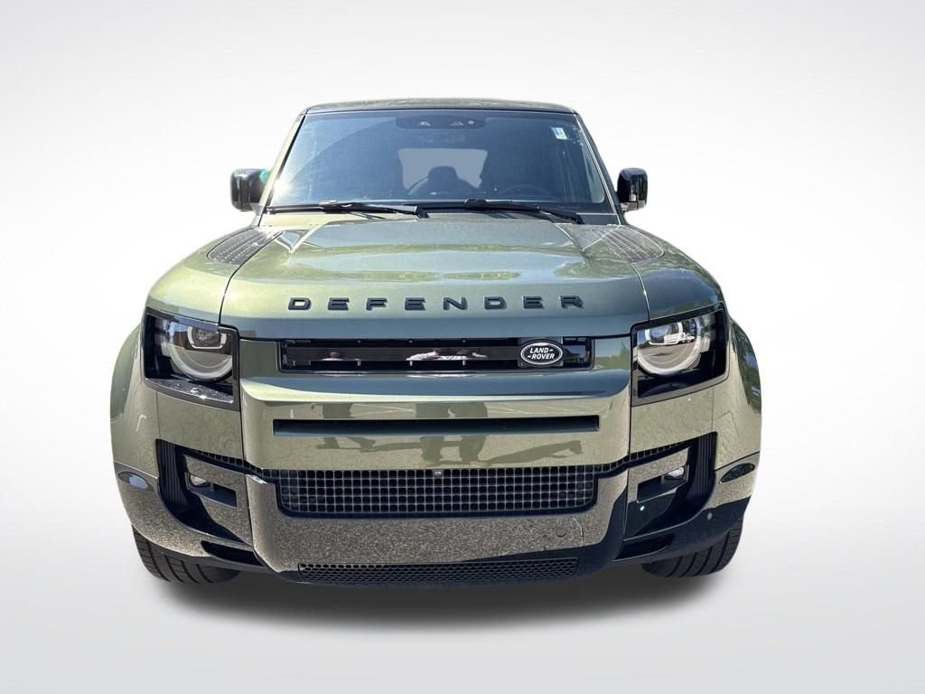 New 2026 Woolstone Green Land Rover X-Dynamic SE image 2