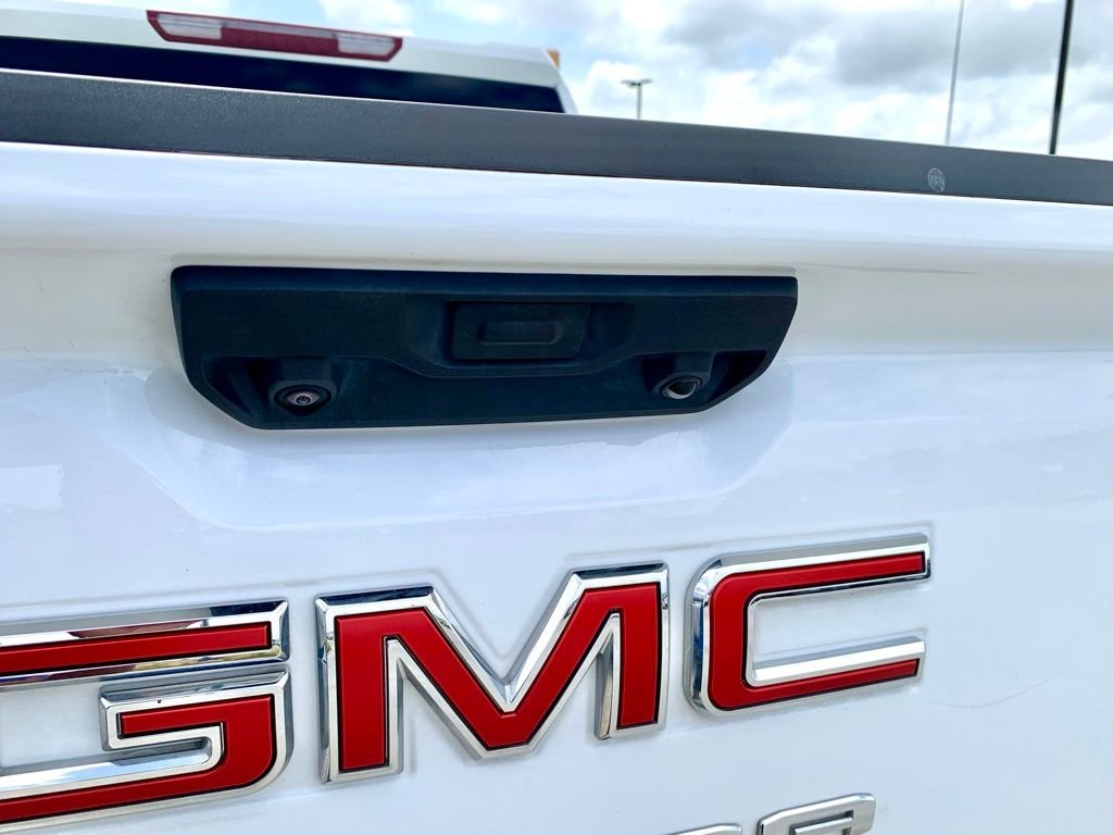 Used 2024 White GMC Elevation image 46