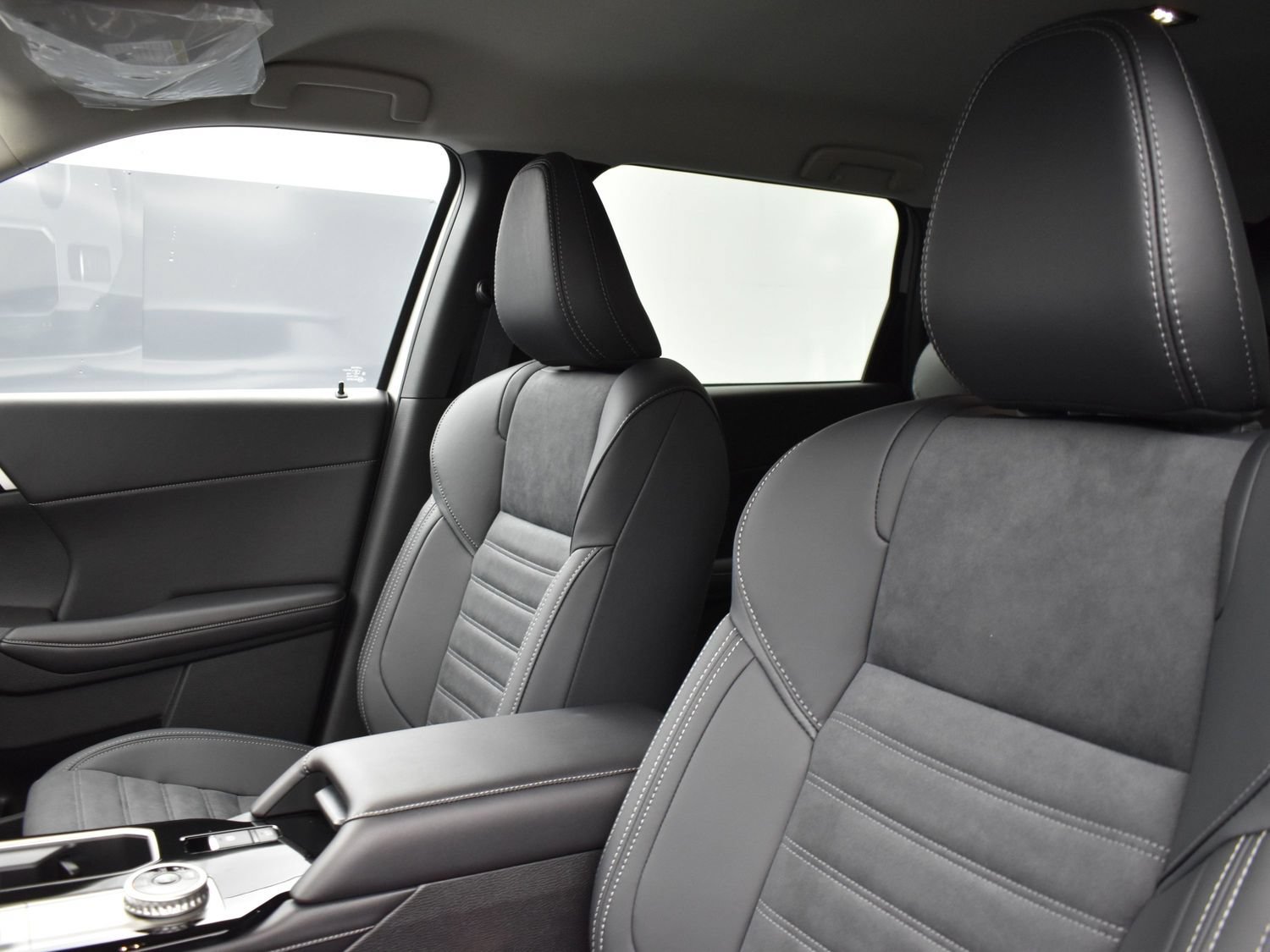 New 2026 Gray Mitsubishi SE 1.5T S-AWC image 12