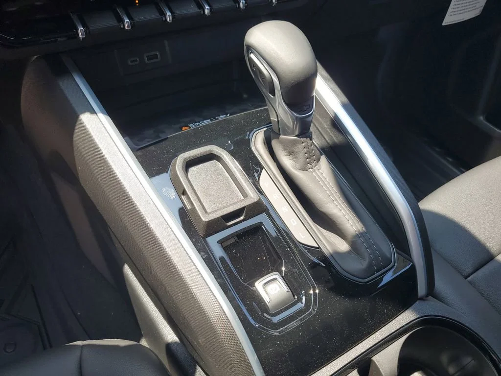 2026 Chevrolet Colorado LT - Photo 25