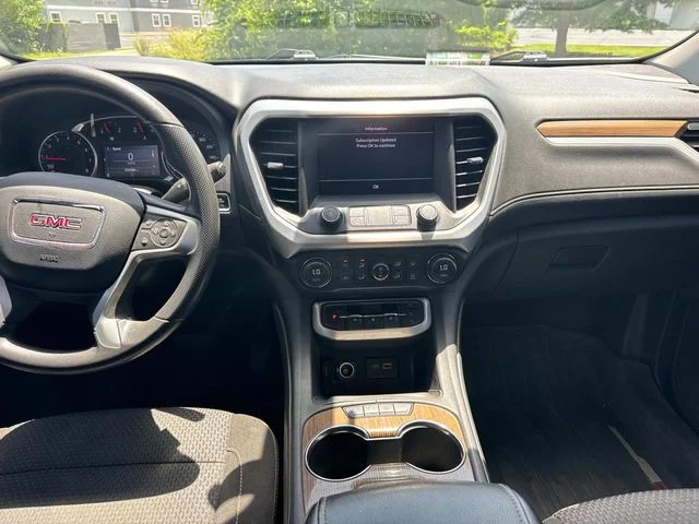 Used 2021 Gray GMC SLE image 21