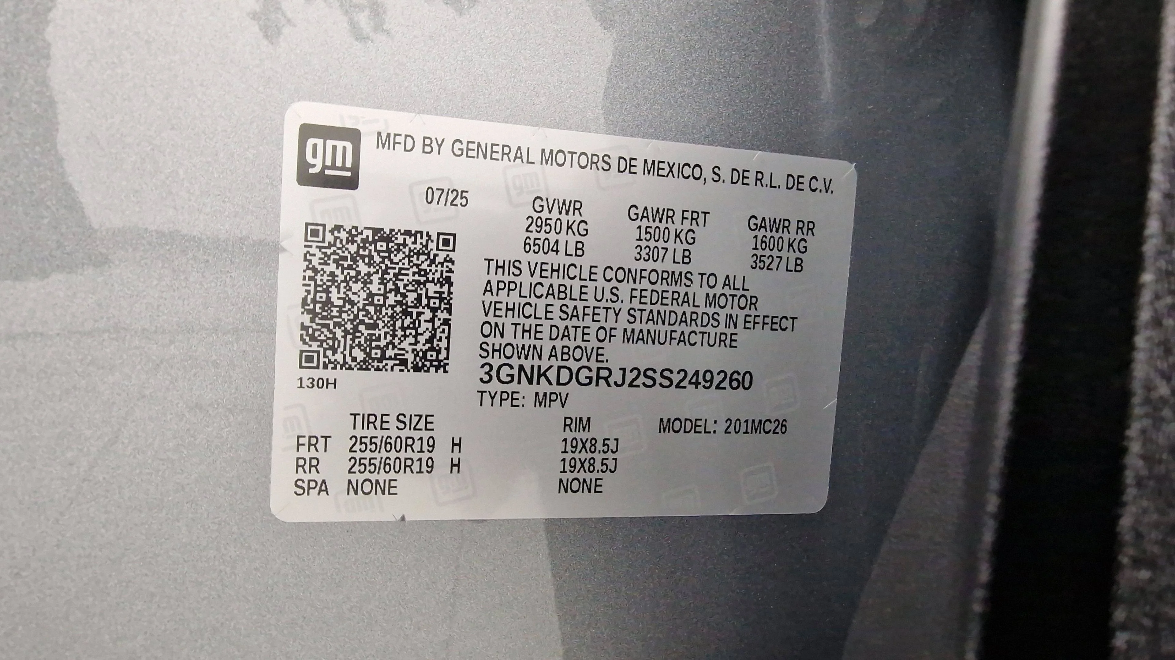 New 2025 Sterling Gray Metallic Chevrolet LT image 13