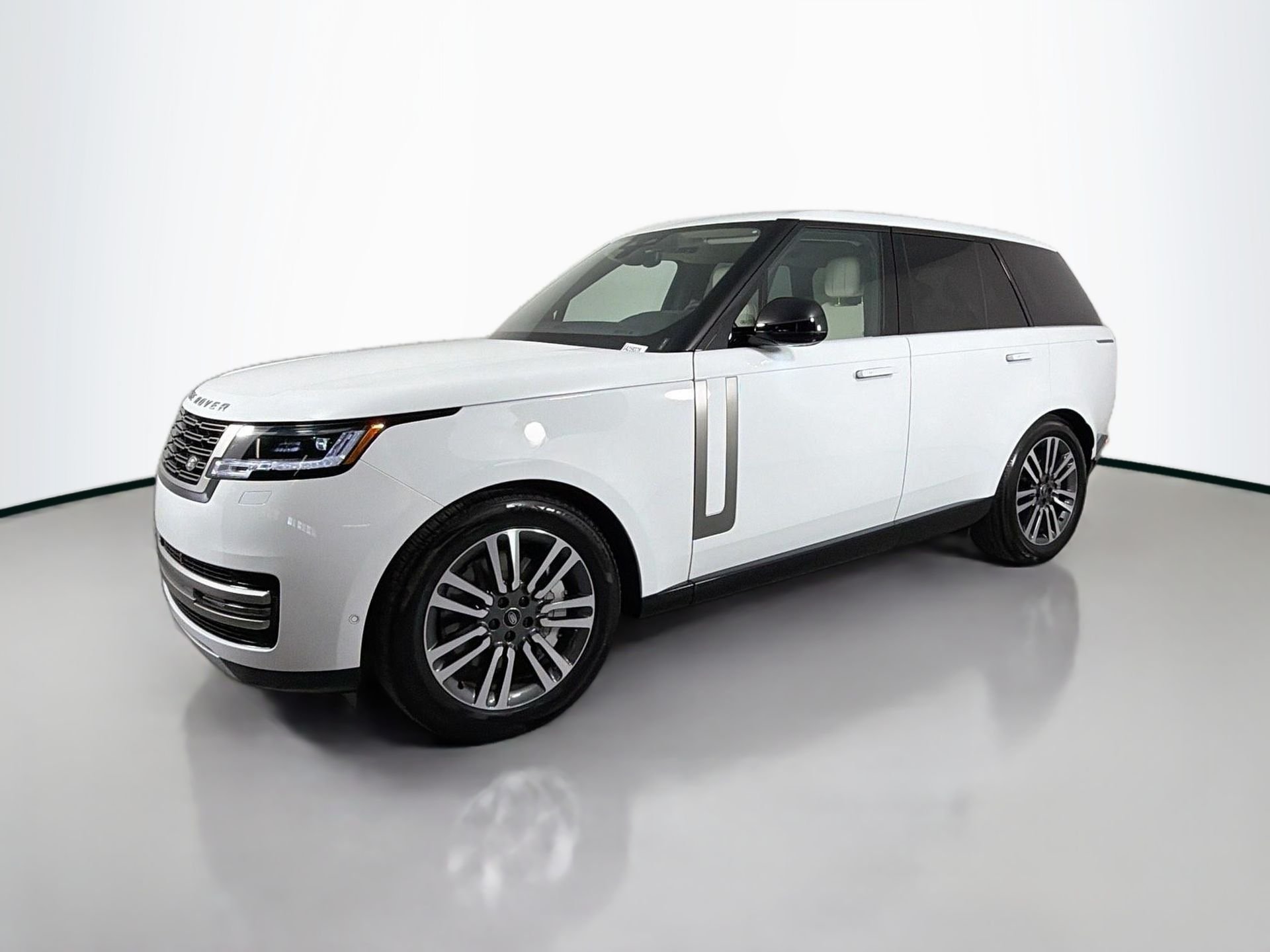 2025 Land Rover Range Rover SE