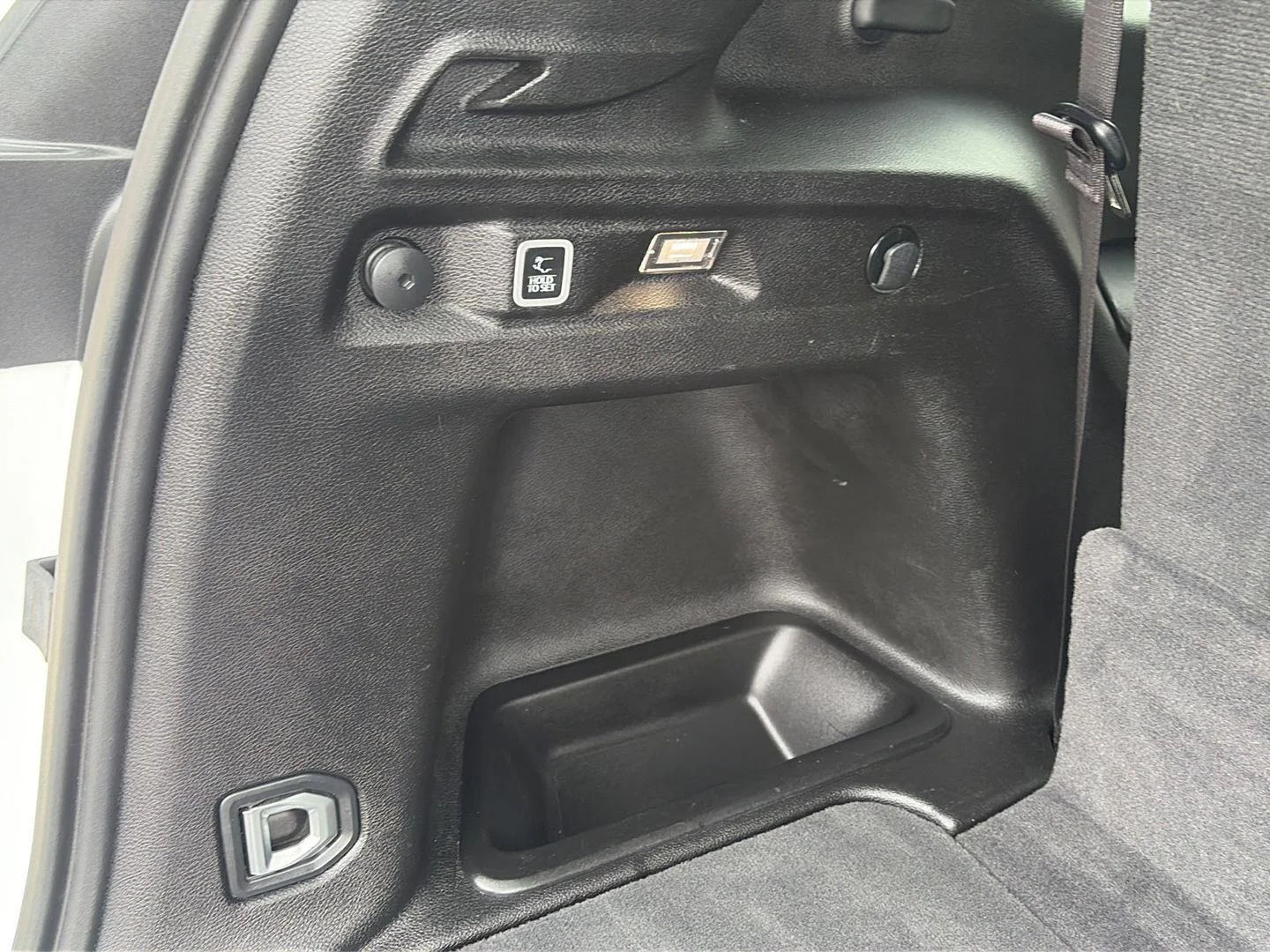 Used 2024 Bright White Clearcoat Jeep Altitude X image 31