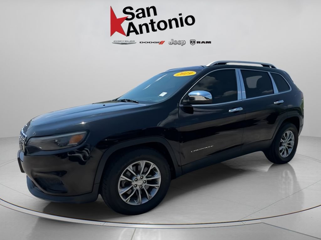 Used 2019 Black Jeep Latitude Plus image 7