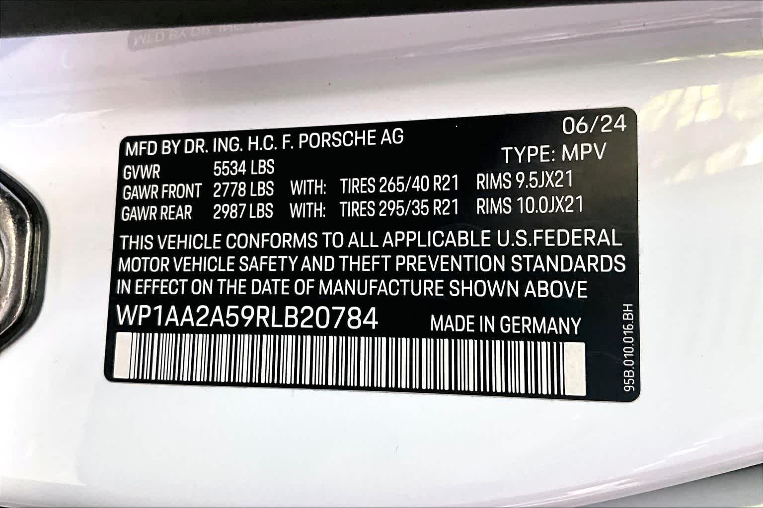 Used 2024 White Porsche T image 31