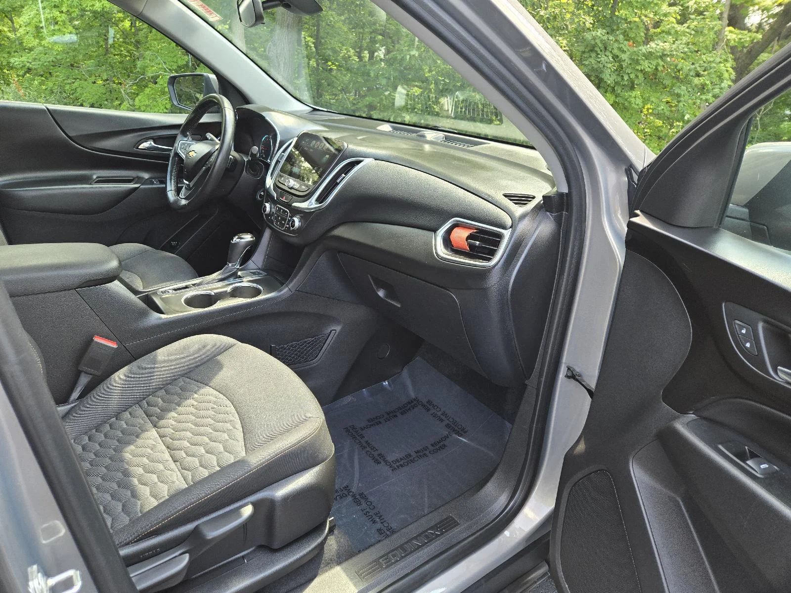 Used 2018 Pepperdust Metallic Chevrolet LT image 24