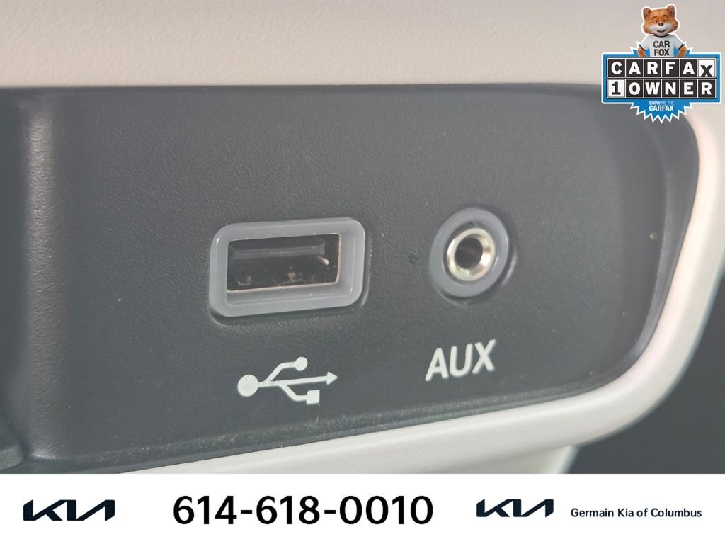 Used 2020 Black Chrysler Touring image 30