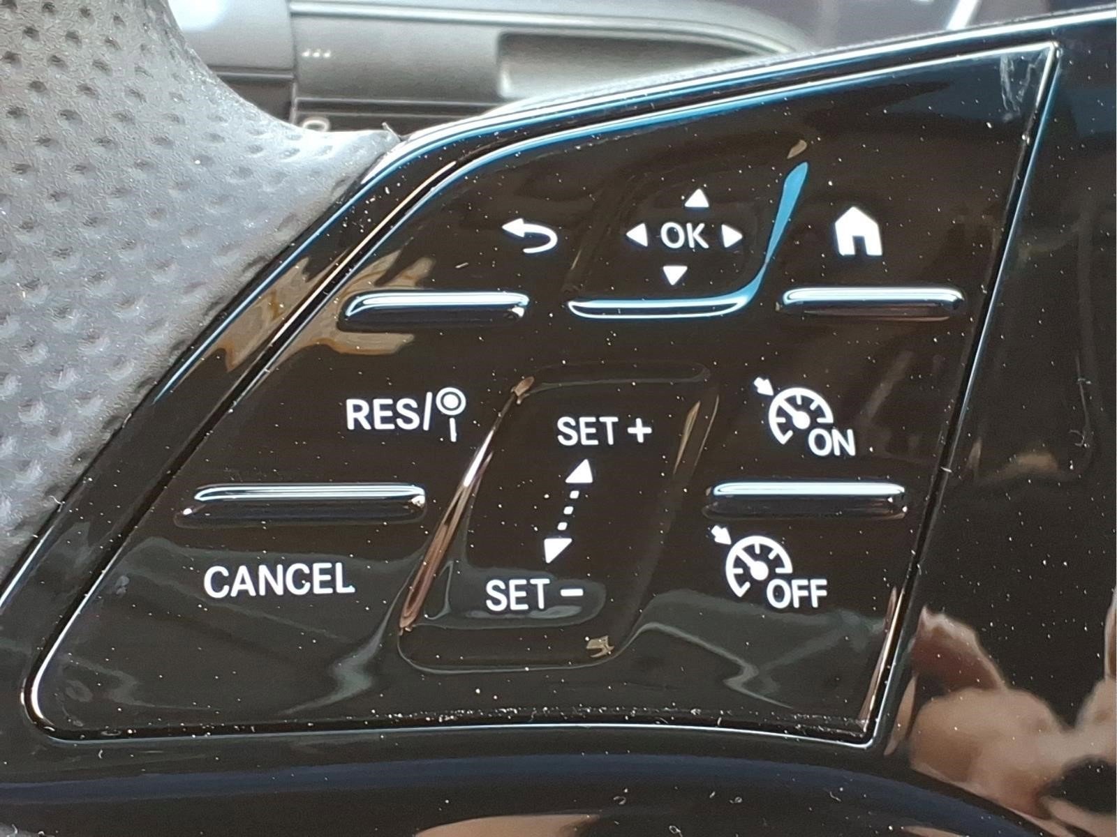 New 2026 Arctic White Mercedes-Benz  image 29