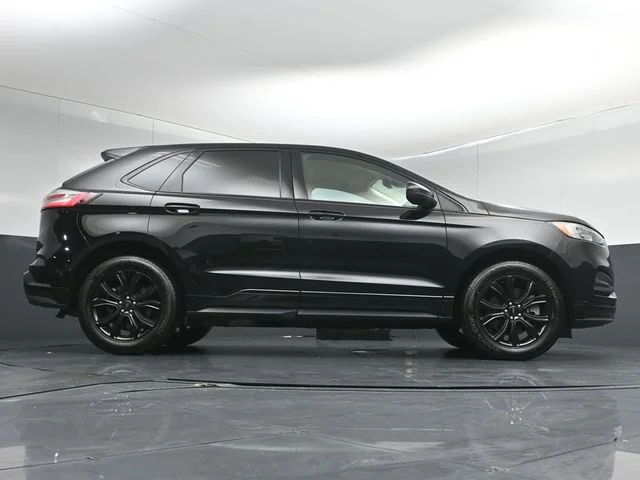 2024 Ford Edge SE - Photo 43
