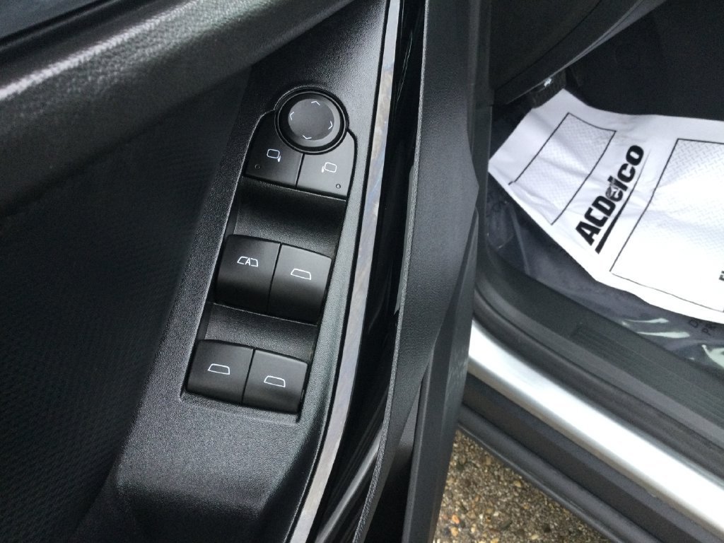 2026 Chevrolet Equinox LT - Photo 11