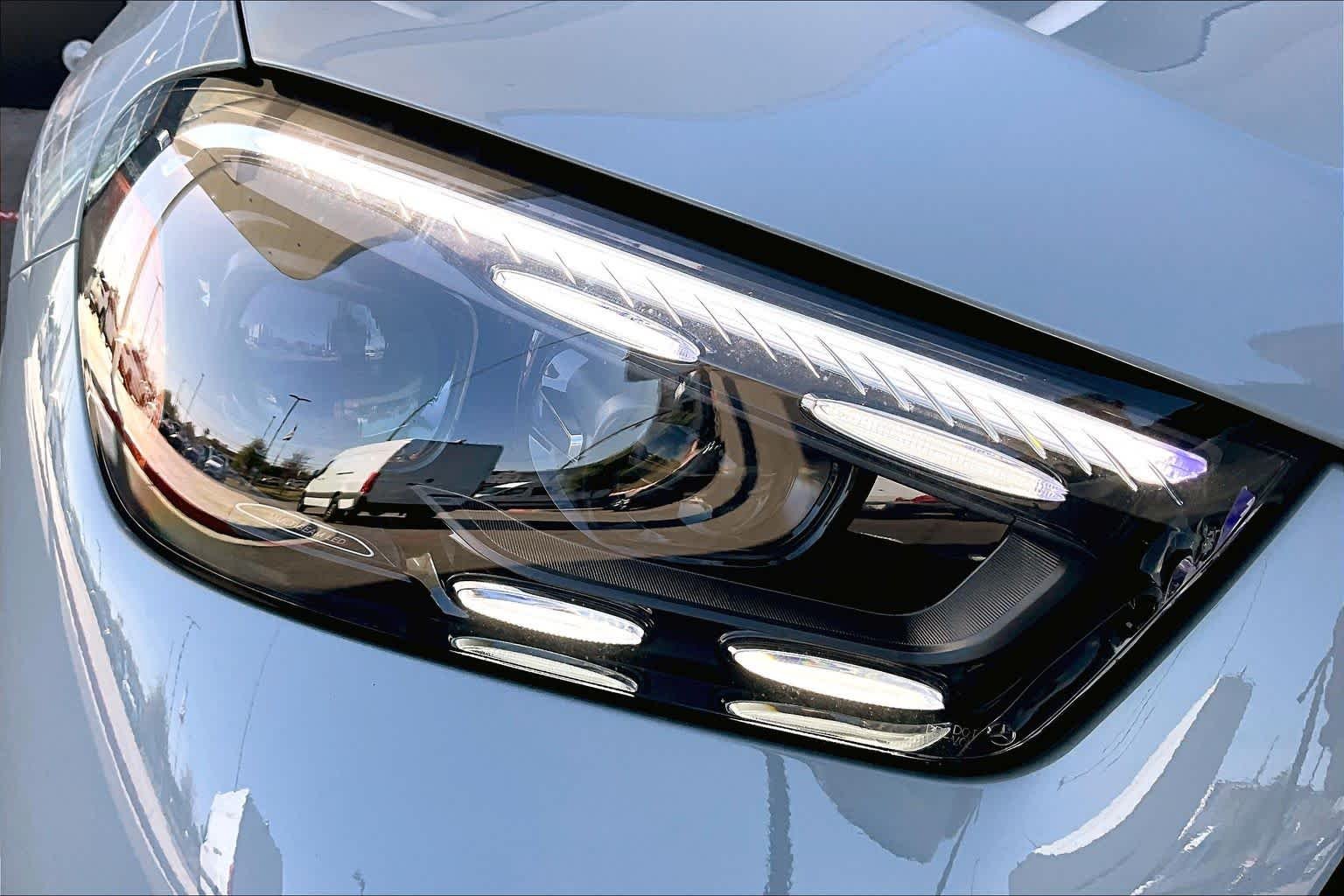 New 2026 MANUFAKTUR Alpine Grey Mercedes-Benz AMG® GLE 53 image 13