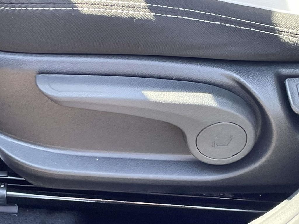 Certified Used 2023 Blue Hyundai SEL image 16