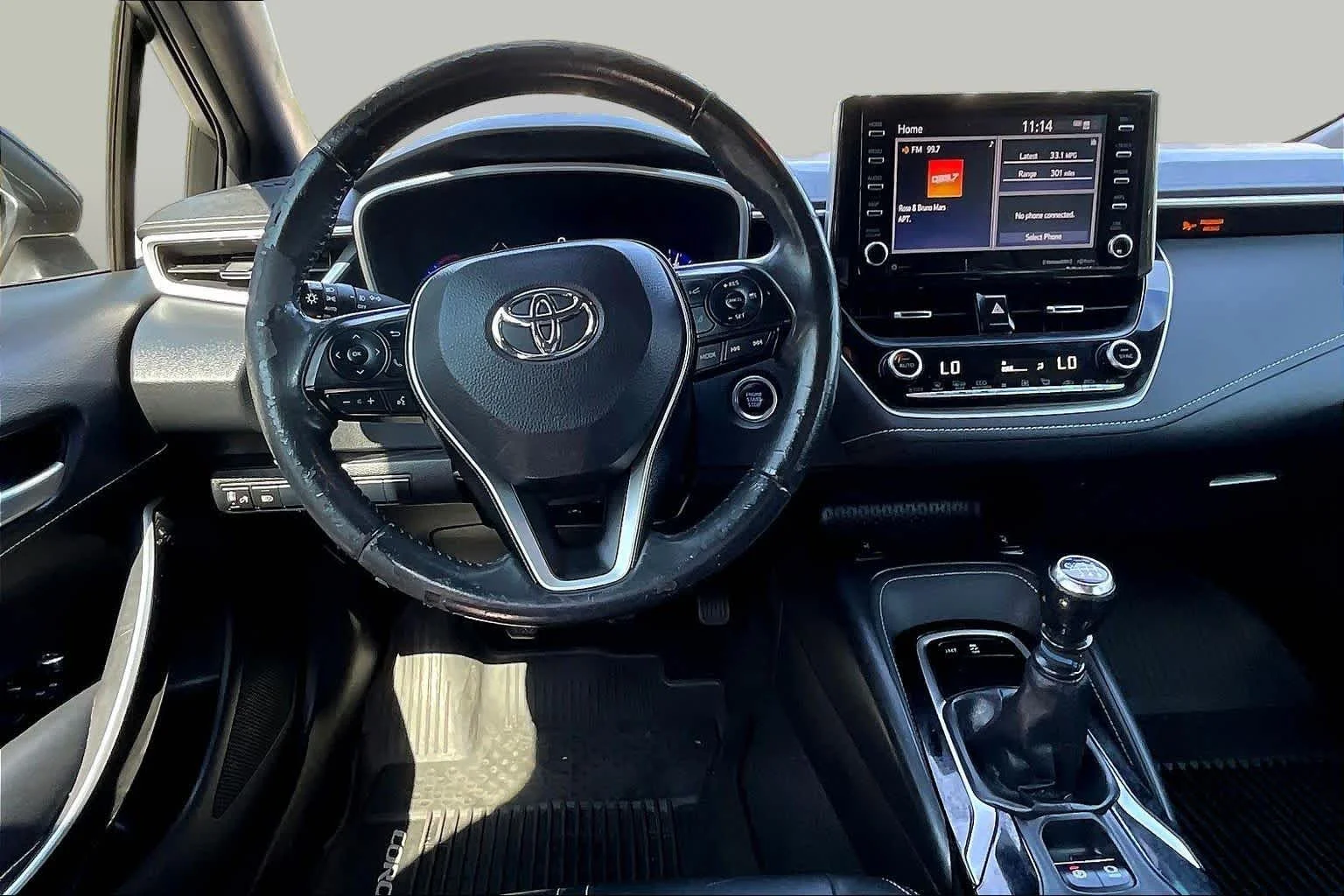 Used 2021 Wind Chill Pearl Toyota XSE image 6