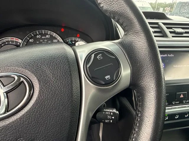 Used 2012 Super White Toyota L image 22