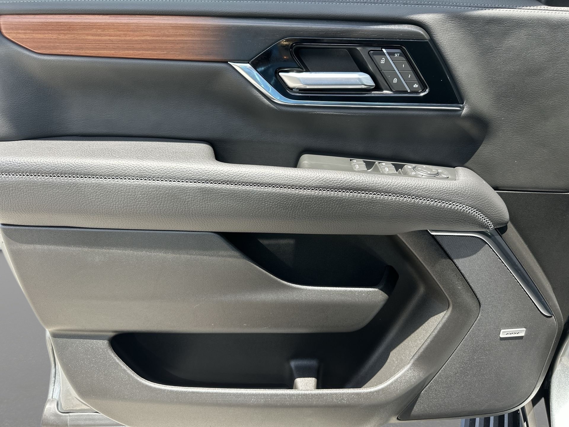 2026 GMC Yukon Denali - Photo 23