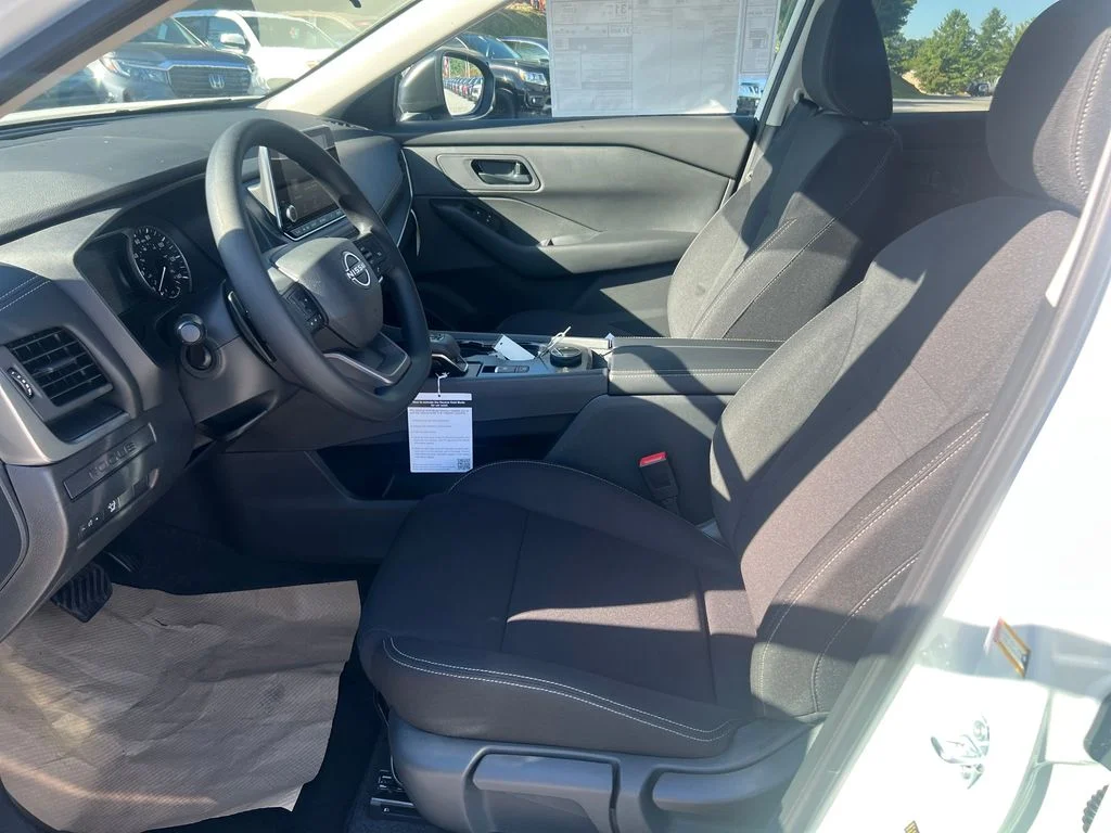 Used 2026 White Nissan S image 11