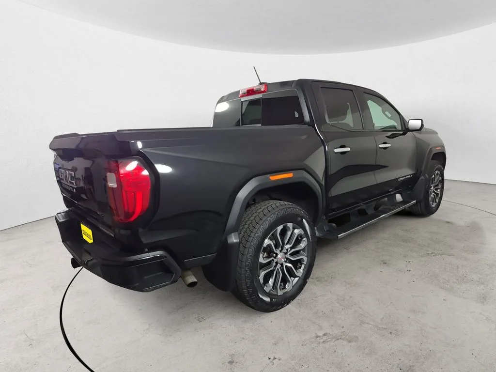 Used 2024 Black GMC Denali image 5