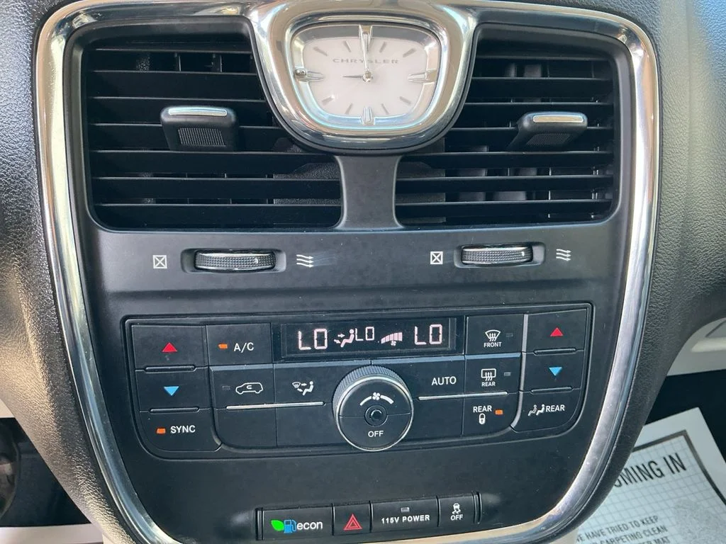 Used 2016 Silver Chrysler Touring image 17