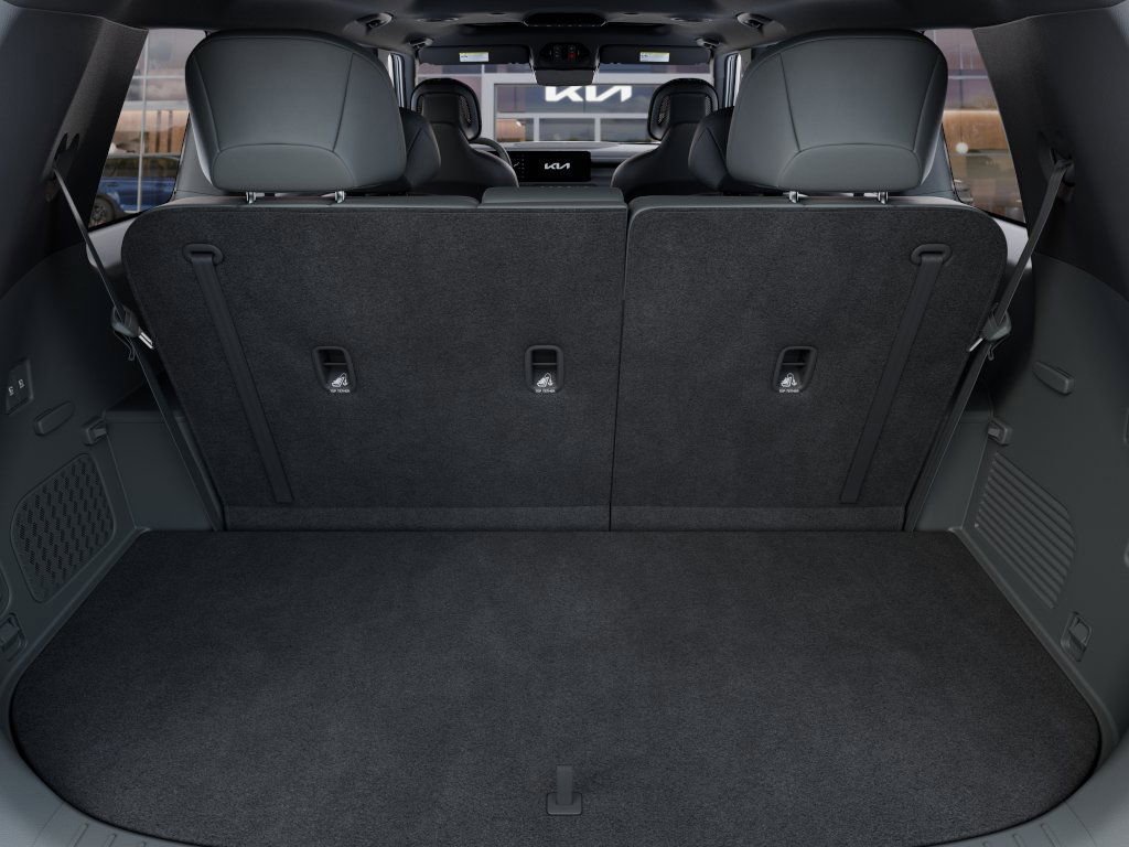 New 2027 Glacial White Pearl Kia X-LINE SX image 19