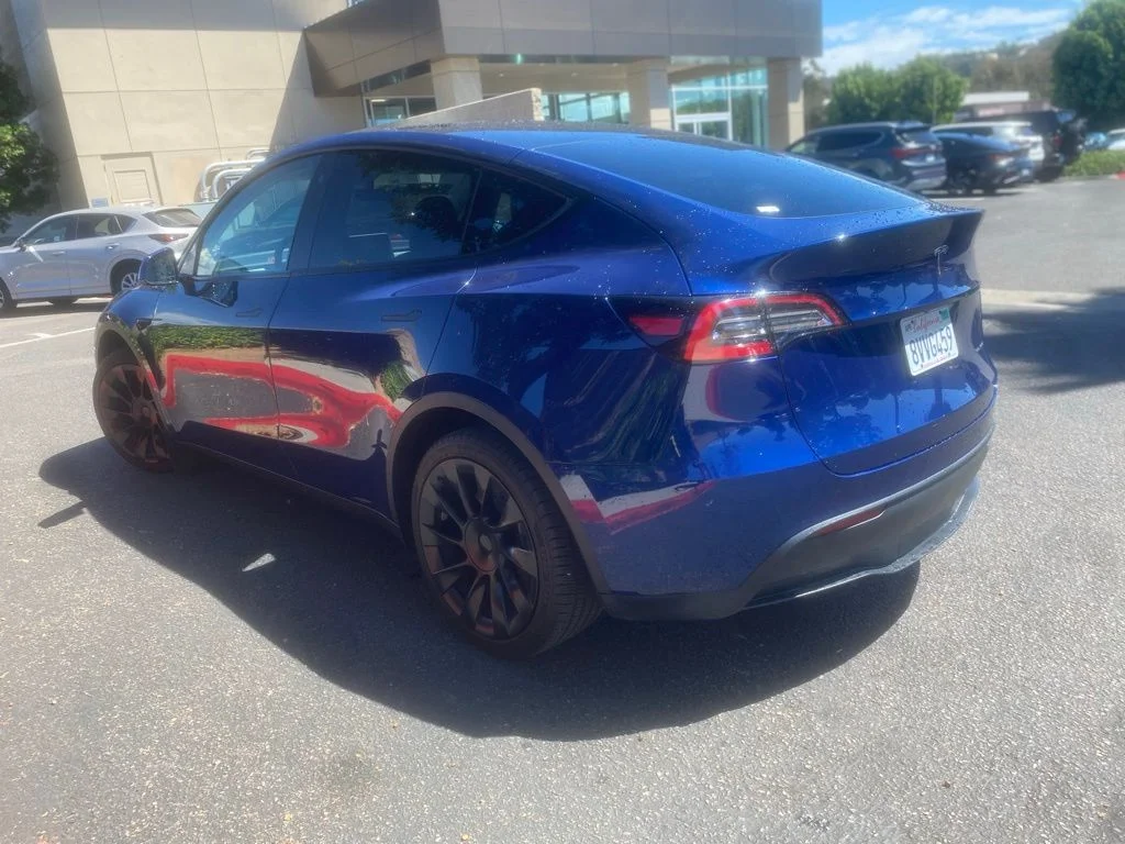 Used 2021 Blue Tesla Long Range image 3