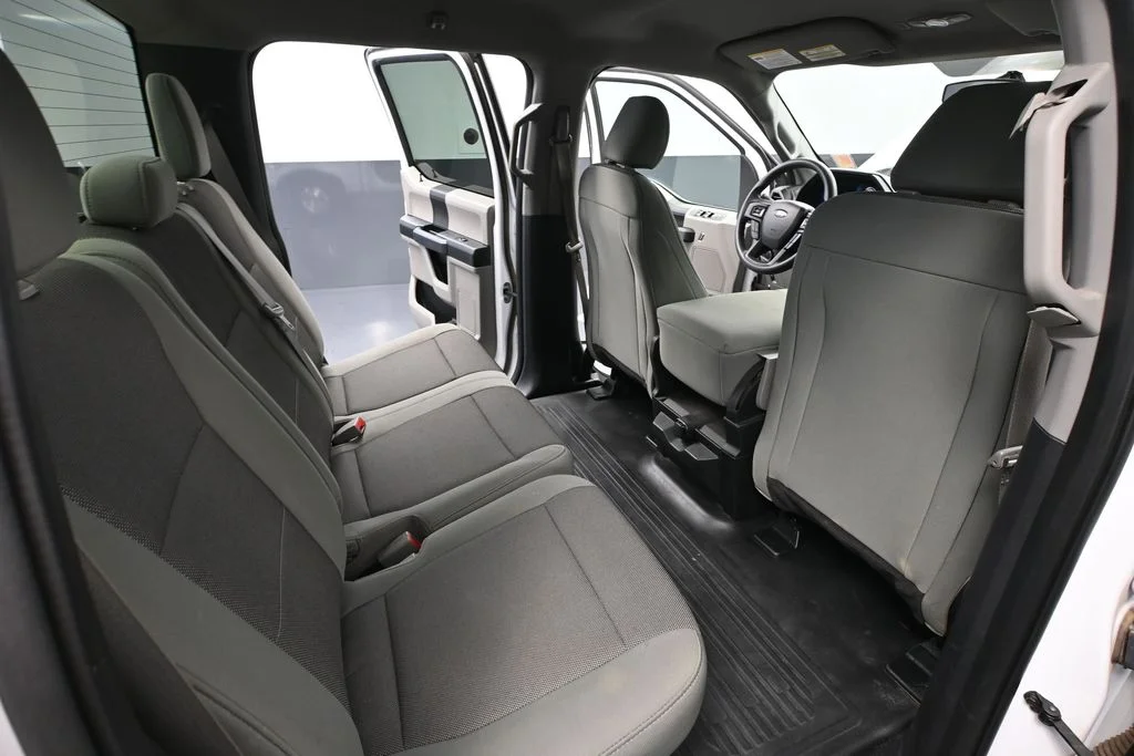 Used 2018 White Ford XL image 40