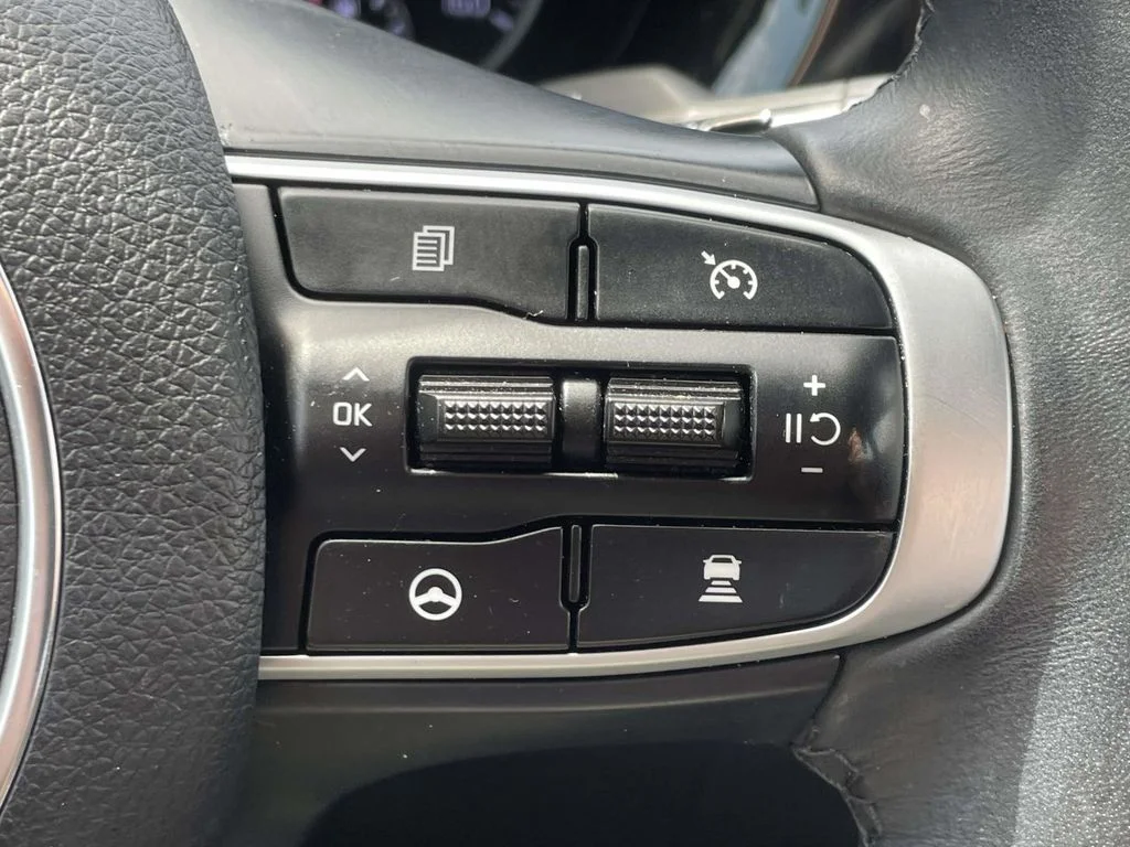 Certified Used 2024 Gray Kia GT-Line image 31