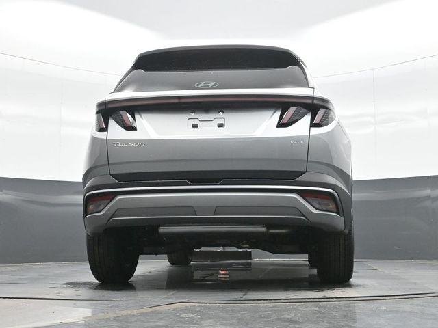 New 2026 Silver Hyundai SEL Premium AWD image 18