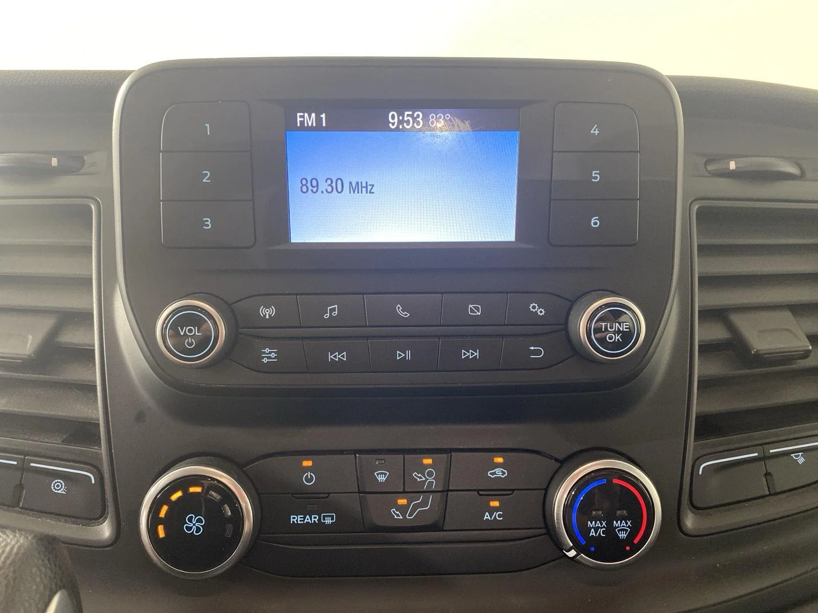 Used 2021 Oxford White Ford 250 image 15
