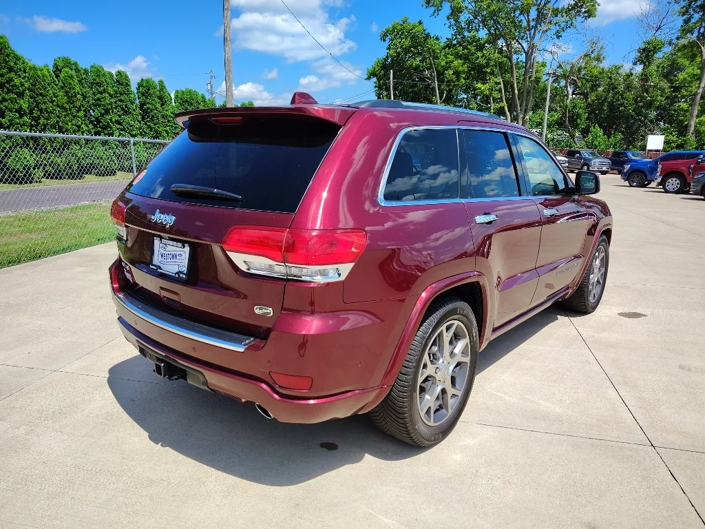 Used 2020 Velvet Red Pearlcoat Jeep Overland image 5