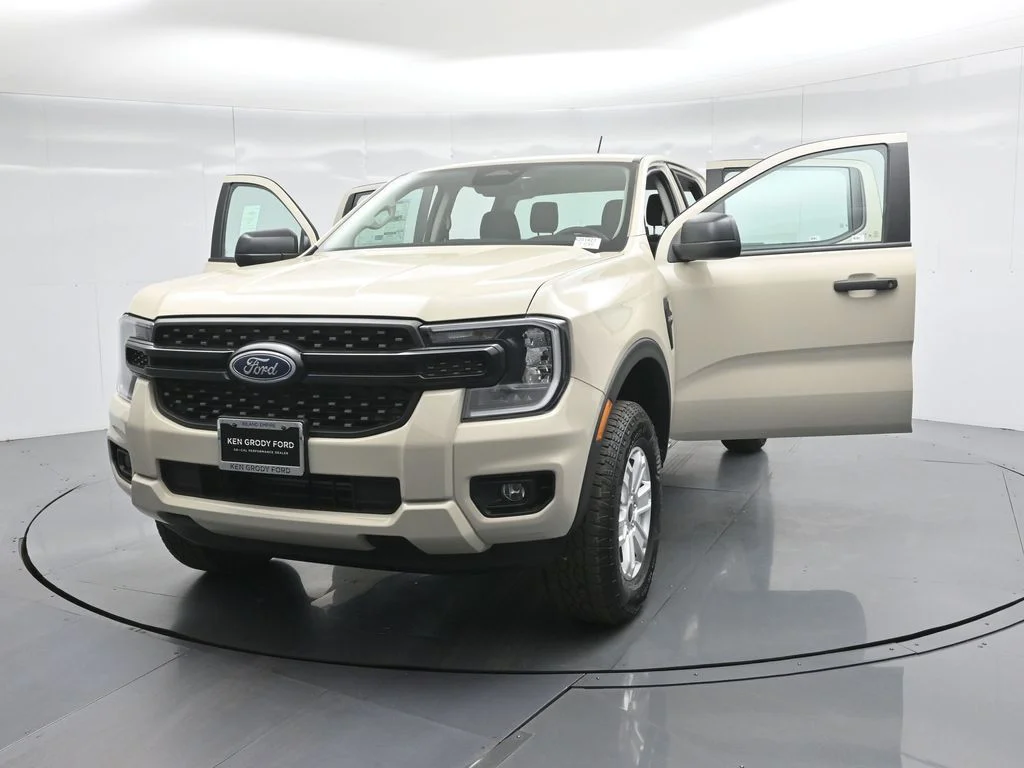 New 2025 Beige Ford XL image 30