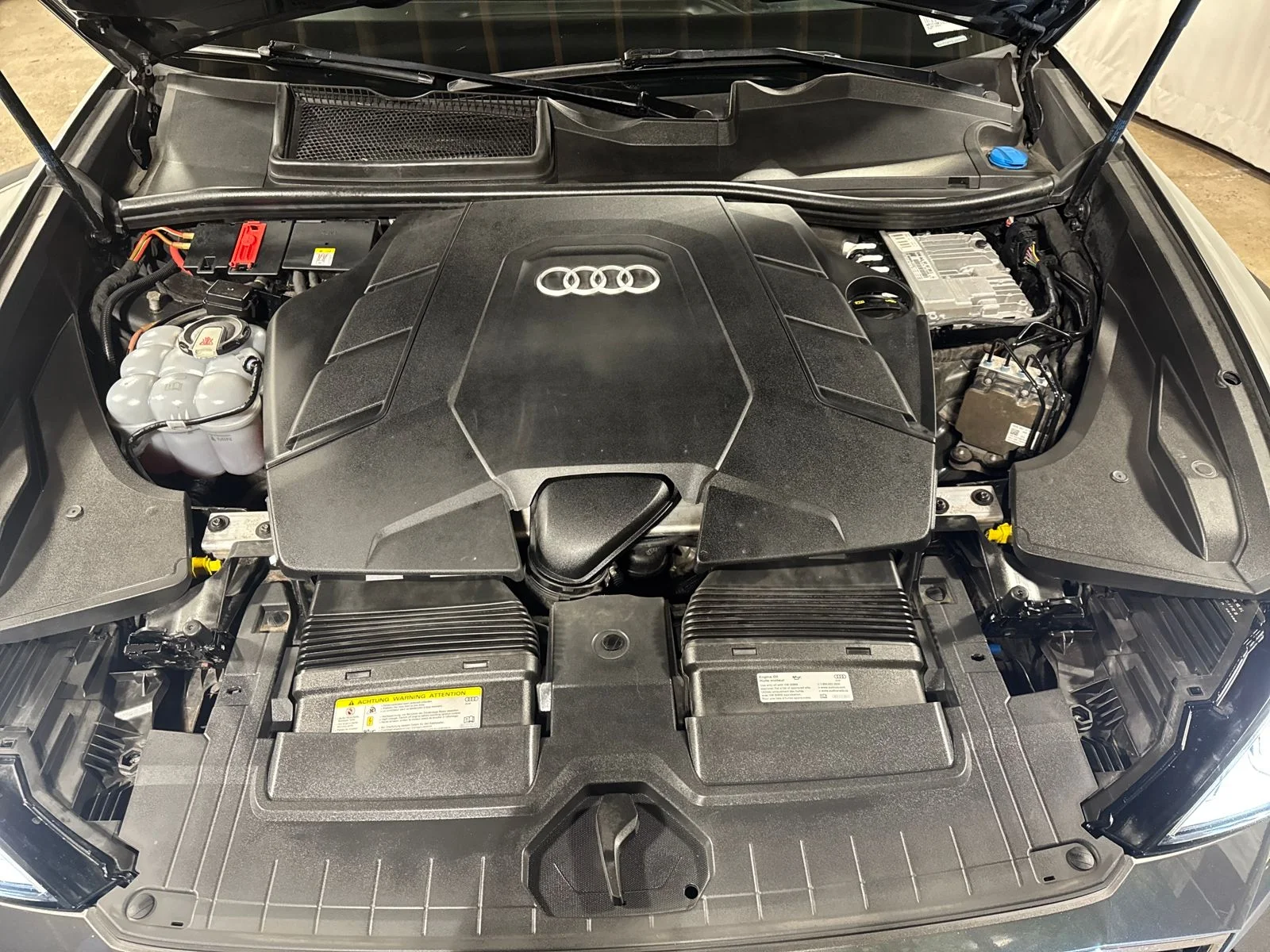 2020 Audi Q8 Prestige - Photo 31