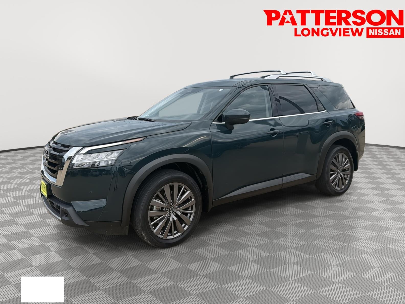 Used 2024 Obsidian Green Pearl Nissan SL image 4