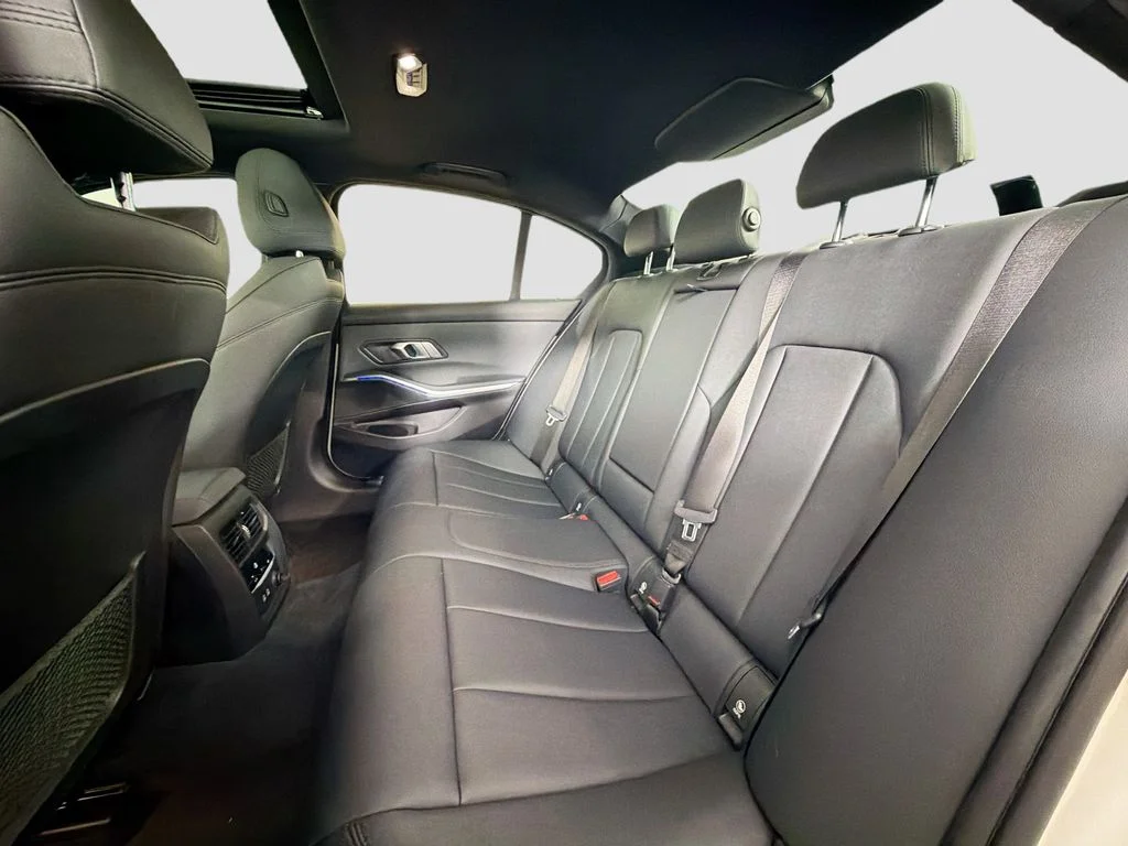 Used 2020 Alpine White BMW 330i image 25