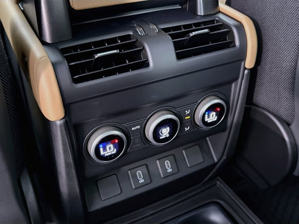 New 2026 Santorini Black Land Rover V8 image 27