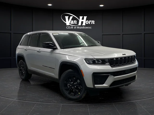 2026 Jeep Grand Cherokee Laredo Altitude