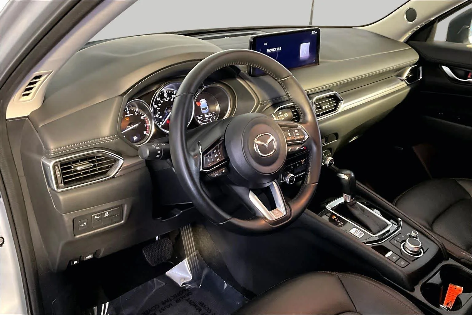 Used 2021 Sonic Silver Metallic Mazda Touring image 18